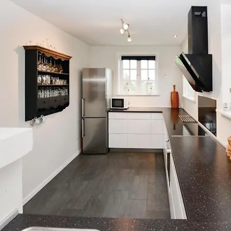 Two-bedroom In Apartment *